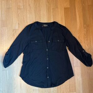 AUW Cropped Sleeve Button Down Top, M
